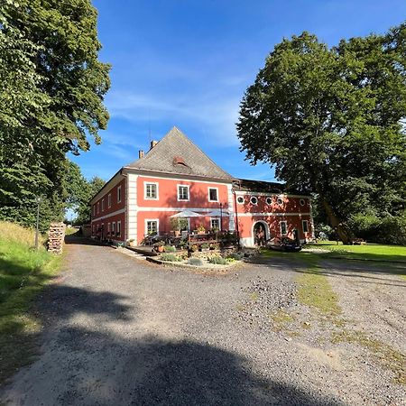 Apartmány Sedmikráska Vříšť Snezne (Pardubice) Exterior foto
