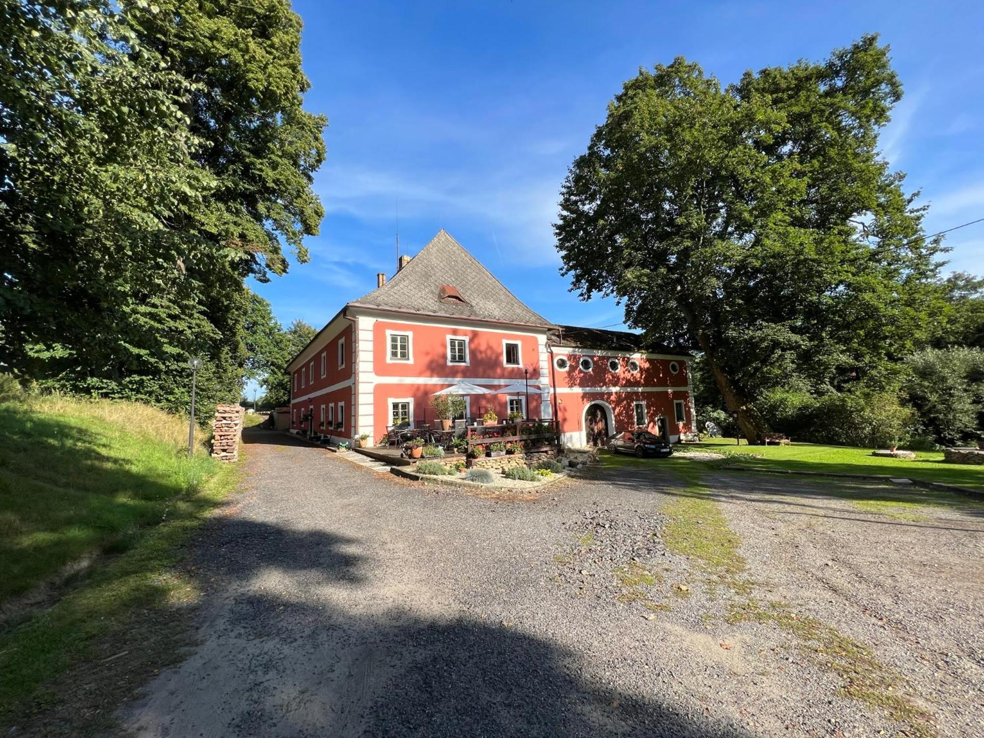 Apartmány Sedmikráska Vříšť Snezne (Pardubice) Exterior foto